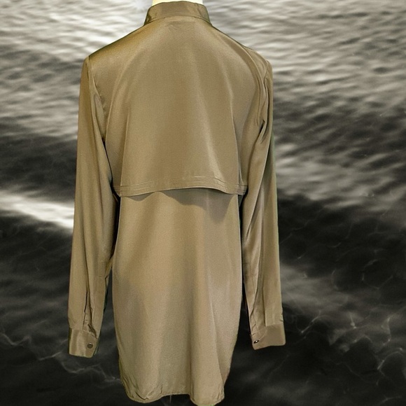 Vince 100% Silk Olive Green Collarless Button-Up Long-Sleeve Blouse Size Small - Picture 9 of 13